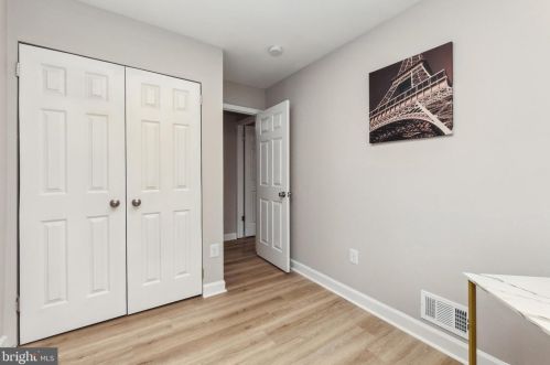 3442 Beale Ct, Woodbridge VA  22193-1702 exterior