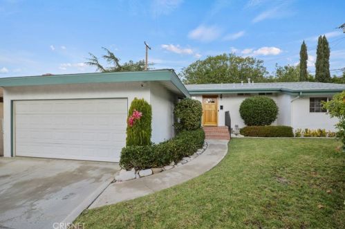 4406 Briggs Ave, Montrose, CA 91020-1110
