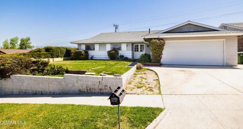 848 Moffatt Cir, Simi Valley, CA 93065-5633
