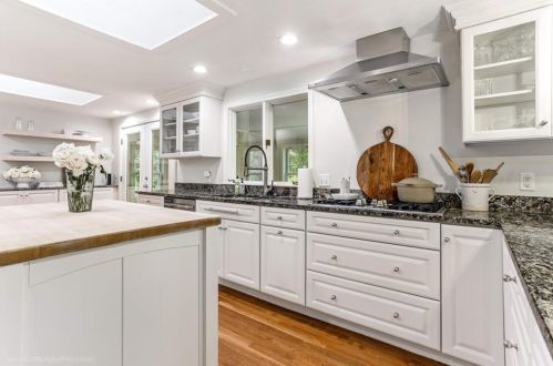 311 Middle Rd, Warwick RI  02818-2807 exterior