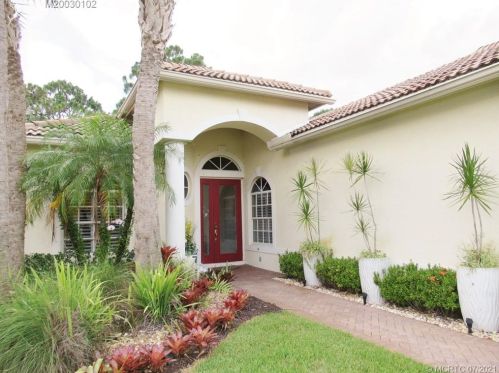 7646 Greenbrier Cir, Fort Pierce, FL 34986-3303