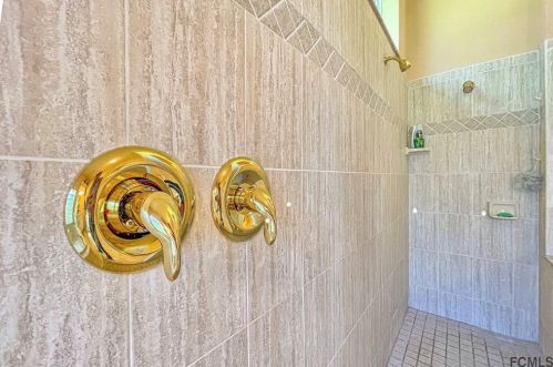 1422 Dolph Cir, Ormond Beach FL 32174-2891 exterior