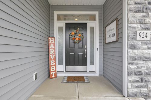 924 Kentucky Cir, Marysville OH  43040-7095 exterior