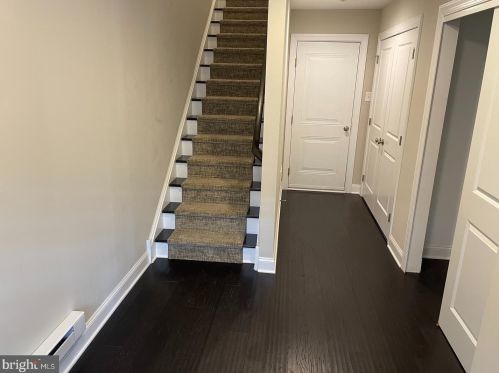 28 Cannon Ave, Lansdale PA  19446-2117 exterior