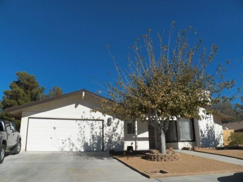 1004 Las Cruces Ave, Ridgecrest, CA 93555-3322