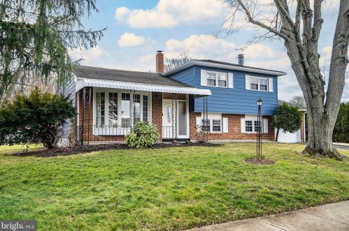 31 Rock Royal Rd, Trenton, NJ 08620-1611