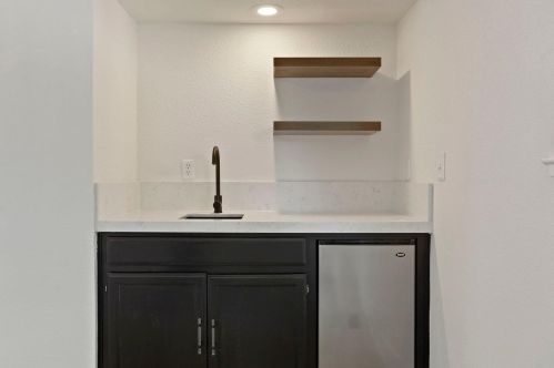 11331 Scarlet Oak Dr, Valley Home CA  95361-9542 exterior