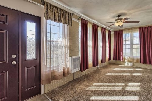 4511 Lincoln Ave, Jeannette, PA 15644-3062