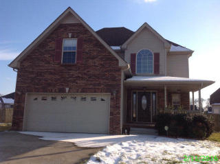 3566 Neena Ct, Clarksville, TN 37042-8193