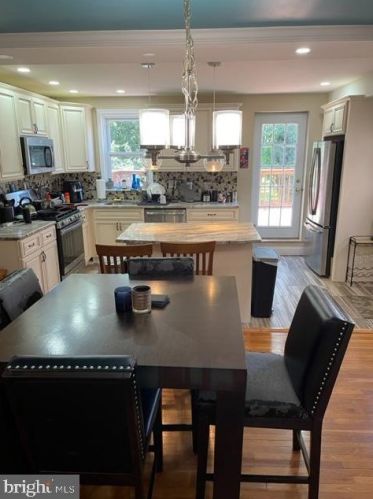 6346 Ardleigh St, Philadelphia PA  19138-1002 exterior