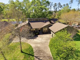 17 Colony Trail Dr, Mandeville, LA 70448-6371