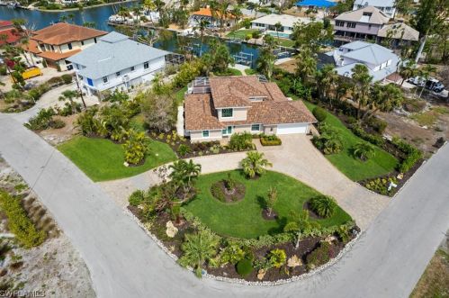 963 Kings Crown Dr, Sanibel, FL 33957-4919