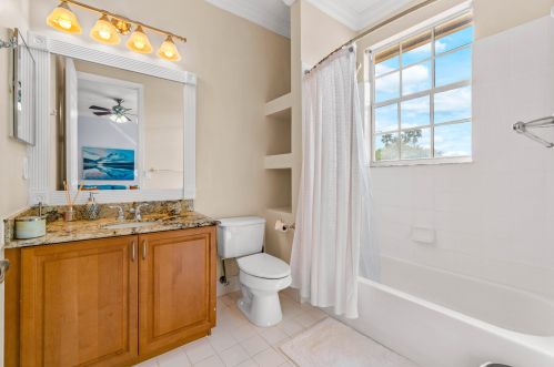 398 25th Ave, Boynton Beach FL  33426-8790 exterior
