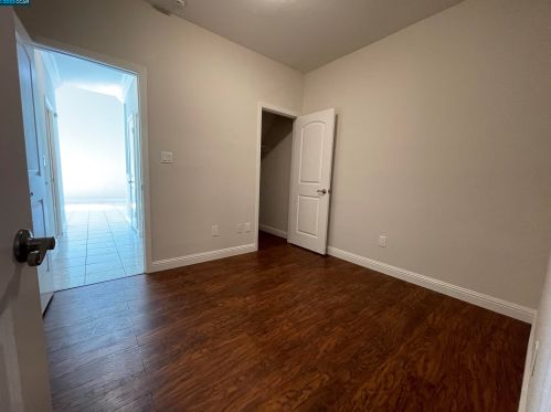 1870 Summerfield Ct, Oakley CA  94561-3074 exterior