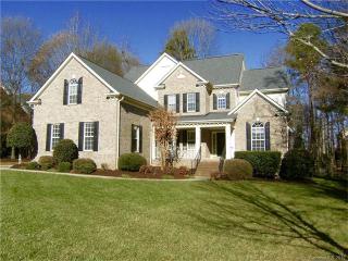 12724 Overlook Mountain Dr, Charlotte, NC 28216-6727