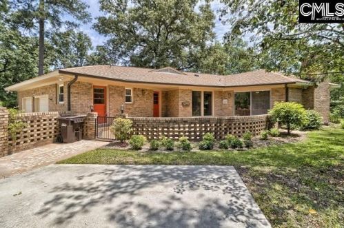 1104 Baywater Dr, Cayce-West Columbia SC  29170-3119 exterior