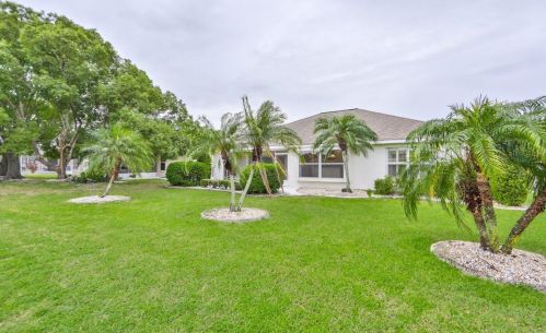327 Caloosa Palms Ct, Ruskin FL 33573-6938 exterior