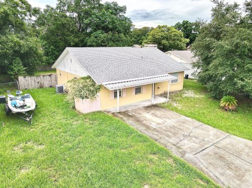 834 Cinnamon Dr, Winter Haven, FL 33880-1747