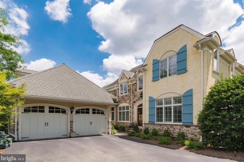 247 Valley Ridge Rd, Haverford, PA 19041-2028