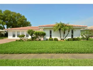 10422 Monarch Dr, Largo, FL 33774-5013