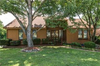 622 Belgium Dr, Hermitage, TN 37076-2306