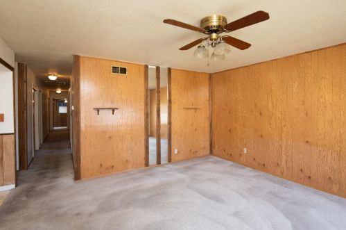 652 North St, Manteca CA 95336-4831 exterior