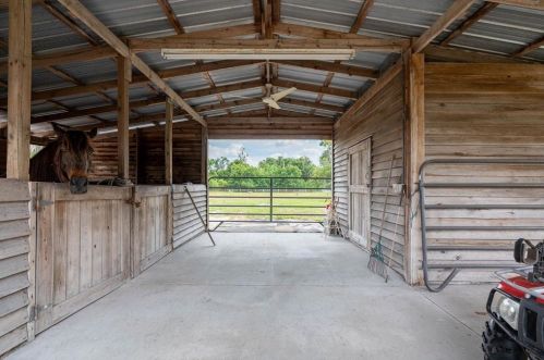 15811 Carlton Lake Rd, Wimauma FL  33598-5405 exterior