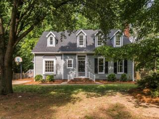 5307 Southwind Rd, Greensboro, NC 27455-1169