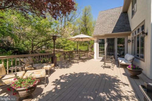 5 Gregory Ln, Newtown Square PA  19073-1518 exterior