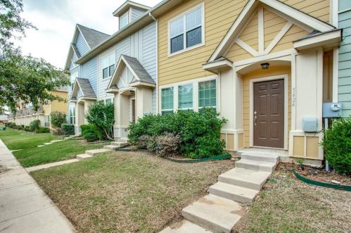 5424 Dolores Pl, Denton, TX 76208-5998