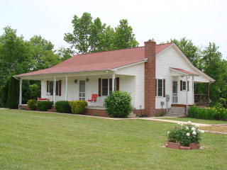 525 Whitlock Paris Rd, Paris, TN 38242-8867