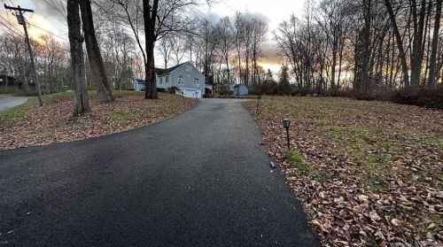 2 Music Hill Rd, Brookfield Center, CT 06804-3123
