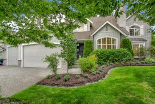 21108 37 Ave, Bothell WA  98021-7059 exterior