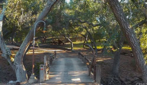 44050 El Prado Rd, Temecula, CA 92590-3947