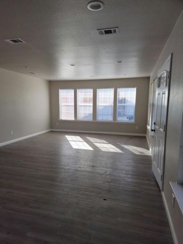 501 Poindexter Ave, Cleburne TX  76033-4427 exterior