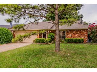 633 Willowood Dr, Yukon, OK 73099-6751