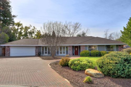 110 Spring Water Way, Folsom CA  95630-2073 exterior