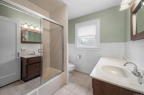 67 Main St, Washingtonville NY  10992-1212 exterior