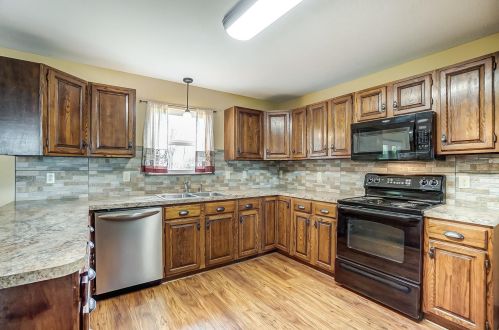 630 Josiah Morris Rd, London OH  43140-9344 exterior