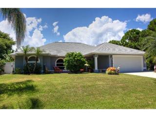 390 Benschop St, Sebastian, FL 32958-4204