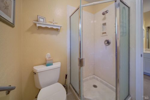 430 Willamette Dr, Vacaville CA  95688-4228 exterior