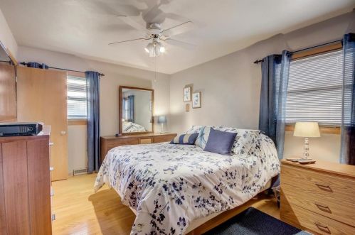 6209 Indiana Ave, Cudahy WI 53110-2871 exterior