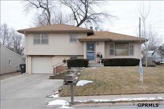 418 Westplains Rd, Gretna, NE 68028-4412
