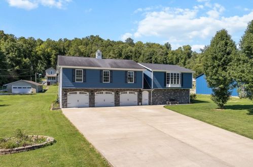 151 Martin Ferry Rd, Greensboro, PA 15338-1024
