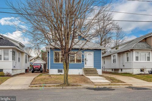 804 Essex St, Gloucester, NJ 08030-1116