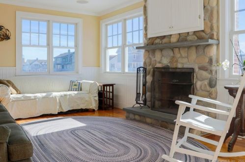 112 Atlantic Ave, Groton CT 06340-8803 exterior