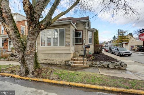 259 Louther St, Carlisle PA  17013-2528 exterior