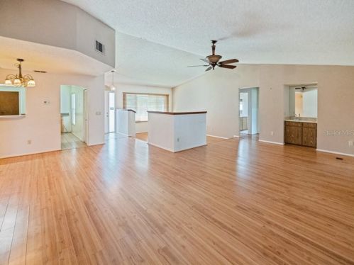 1969 Eden Dr, Deltona, FL 32725-3748
