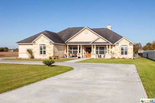 136 Wellspring Blvd, Victoria, TX 77904-5224
