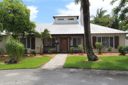120 Wood Ln, Delray Beach, FL 33444-3965